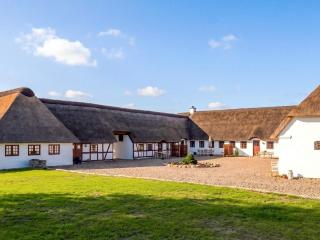 5 star holiday home in Blåvand - 6