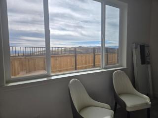 Stunning Sunrise & Sunset 3 bdrm - 9
