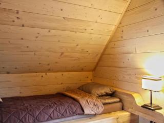 A wooden holiday cottage in a highlander style - 8