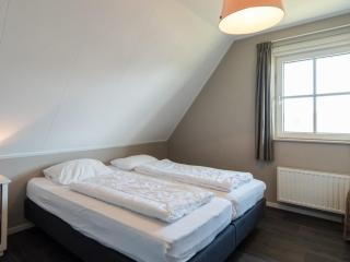 Charming villa in the dunes of Ameland - 7