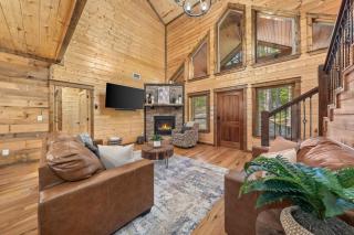 Low Rider Lodge - Backs to Pine Forest and ATV Trail Access from Driveway - 4