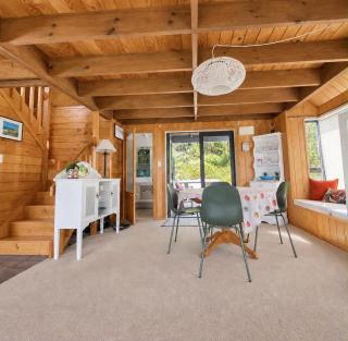Azalea Cottage - 1
