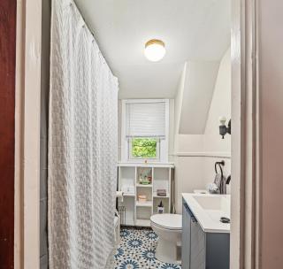 Comfortable 3 Bedroom Duplex - 1