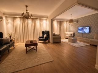 Madinaty B6 Ground-Floor 2-Bedroom with Private Garden - 0