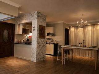 Madinaty B6 Ground-Floor 2-Bedroom with Private Garden - 7