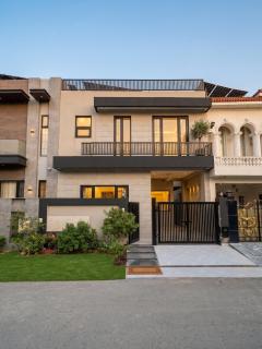 DHA Retreat by SAHA Residences - 0