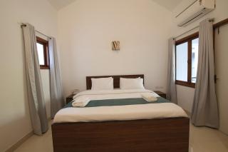 Manzel - Sunlit 2BR Villa, Walk to Candolim Beach - 2