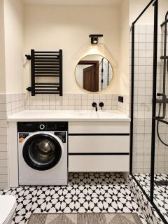 Golden Square Boutique Apartment - 7