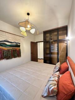 Golden Square Boutique Apartment - 7