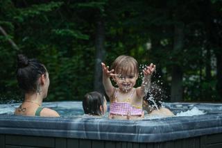 Chalet 4 chambres - Spa privé - Activités nautiques - Motoneige - 8