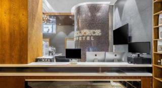 James Joyce Coffetel Tianjin Railway Station - 9