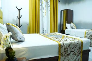 Shalom Hotel - 1