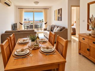 Top floor 2 bedroom apartment E101, 3 pools, sea view, FREE WIFI - 7
