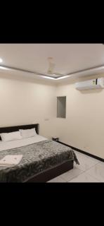 Ujjain luxury room near Mahakal - 0