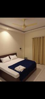 Ujjain luxury room near Mahakal - 4