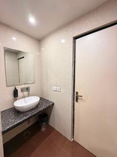 Hotel Happy Inn - Laxmi Nagar - 4