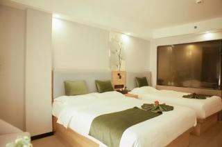GreenTree Inn Express Hainan Haikou Haixiu Zhong Road - 6