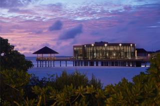 Le Meridien Maldives Resort & Spa - 8