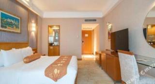 Qingdao Blue Horizon Hotel Huangdao - 1