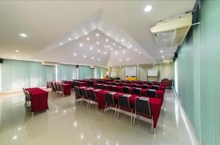 Nopparat Garden Hotel - 1