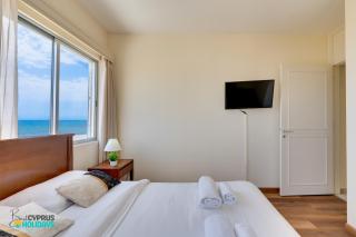 Makenzy Sandy Beachfront Paradise - 7