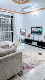 Aura haven apartment - 2