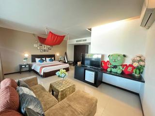 I Hotel - 9