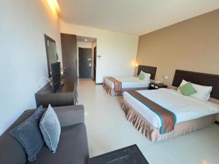 I Hotel - 1