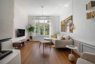 The Penthouse Vibe - 1