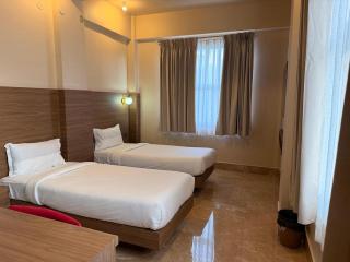 Dharma Retreat House - 6