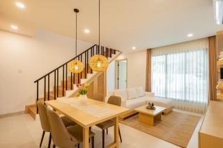 New 2br Villa in Peaceful Area with Rice Field View - Casa De Avisha - 1