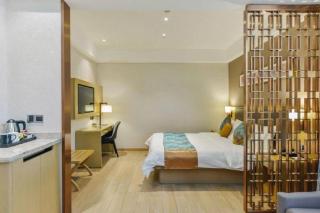 Home Inn Plus Shanghai Middle Ring Jinshajiang Road Fengzhuang Metro Station - 2