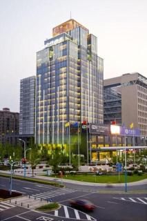 Zhangjiagang Zhonglian GDH International Hotel - 1