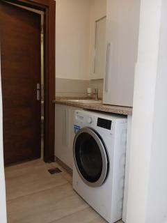 Alweibdeh Corner Apartment - 1