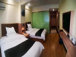 GreenTree Inn Xuzhou South Minzhu Road - 9