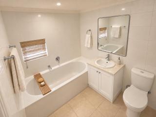 Vela Vie - Luxury Coastal Apartment - 2