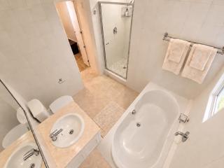 Vela Vie - Luxury Coastal Apartment - 1