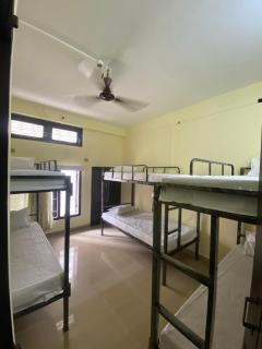 Happy living backpackers hostel - 6