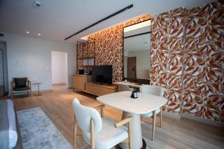 Black Diamond Hotel - 1