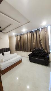 Hotel Vistara cafe and restaurant - 2