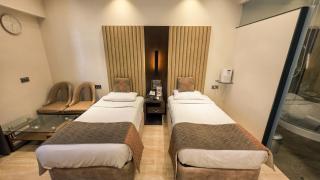 Hotel Royal Palace Jalgaon - 5