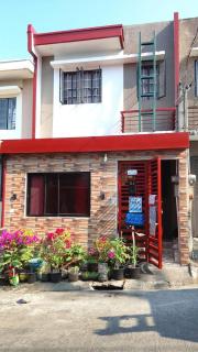 Fully furnished Townhouse near Angono Rizal - 1