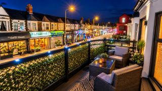 Cardiff 3-Bed Apartment with Private Roof Terrace - 8