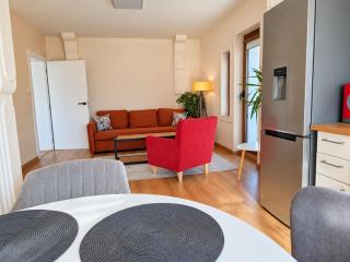 Sunny Balcony 2BR Apartment Top Center - 9