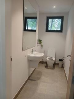 Pool, 4BR & 3-min to beach Santuary Ho Tram - 3