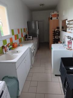 Plain pied avec piscine privée chauffée - 7
