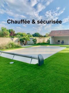 Plain pied avec piscine privée chauffée - 4