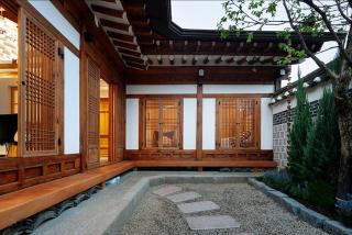 Korea Premium Hanok with Private Jacuzzi in Bukchon Village near Gyeongbokgung, Gwanghwamun, Jongno, Seoul - 6
