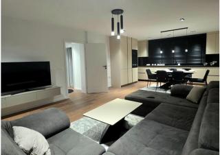 Geon's Apartment - 9