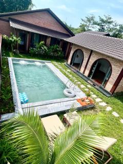 Mango Ong Lang Pool Villa - 9